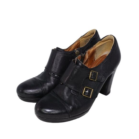 Clarks Black Leather Buckle Heeled Ankle Booties, Size 7.5 - Picture 2 of 9